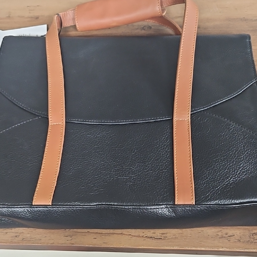Executive Black and Tan Leather Briefcase - Picture 6 of 7